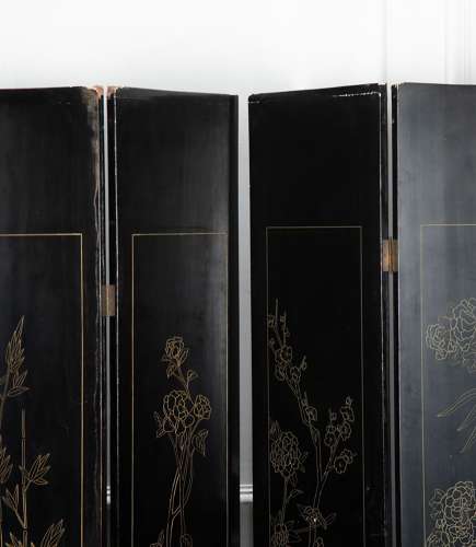 PAIR OF EARLY 20TH CENTURY JAPANESE LACQUER FOUR-LEAF SCREENS