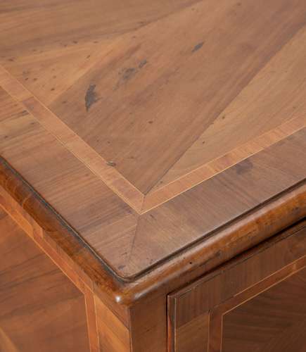 19TH CENTURY ITALIAN TWO DRAWER INLAID COMMODE