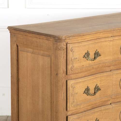 19TH CENTURY FRENCH OAK COMMODE
