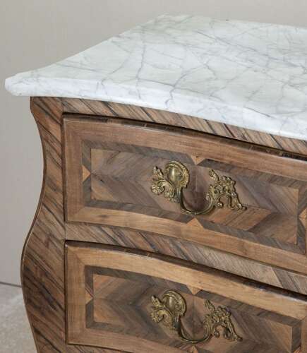 19th Century French Serpentine Fronted Commode
